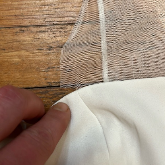 AQ/AQ The Acacia Fringe Jumpsuit in White, size 10 - Picture 9 of 14